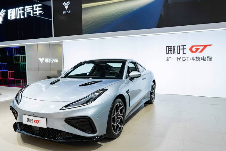 佛山禅城区鑫欧乐企业管理咨询哪吒汽车在智能汽车领域的表现，领途汽车在新能源汽车市场中的影响力